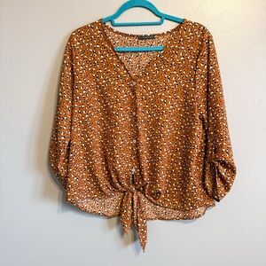 West Kei Leopard Print Tie Front Blouse Size Medium